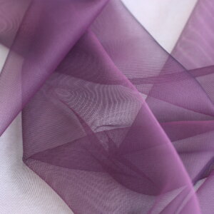 Egyszínű, fényes organza, fényáteresztő, 300 cm magas függöny, sötét lila
