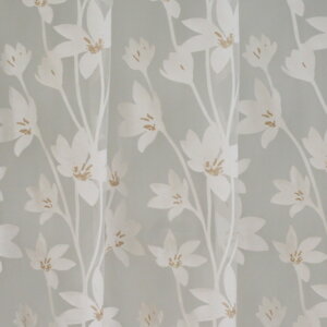 FLOWERS - Maratott organza, szürke alapon , fehér virágos,  fényáteresztő függönyanyag, 295 cm, arany bibés