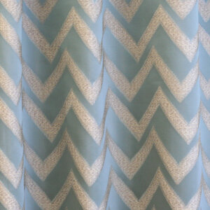 KORINNA - Brokát, chevron mintás, sötétítő függöny, 305 cm, világoskék