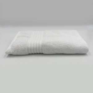 Fehér prémium szállodai minőségű törölköző 520 GSM anyagból 70×140 cm